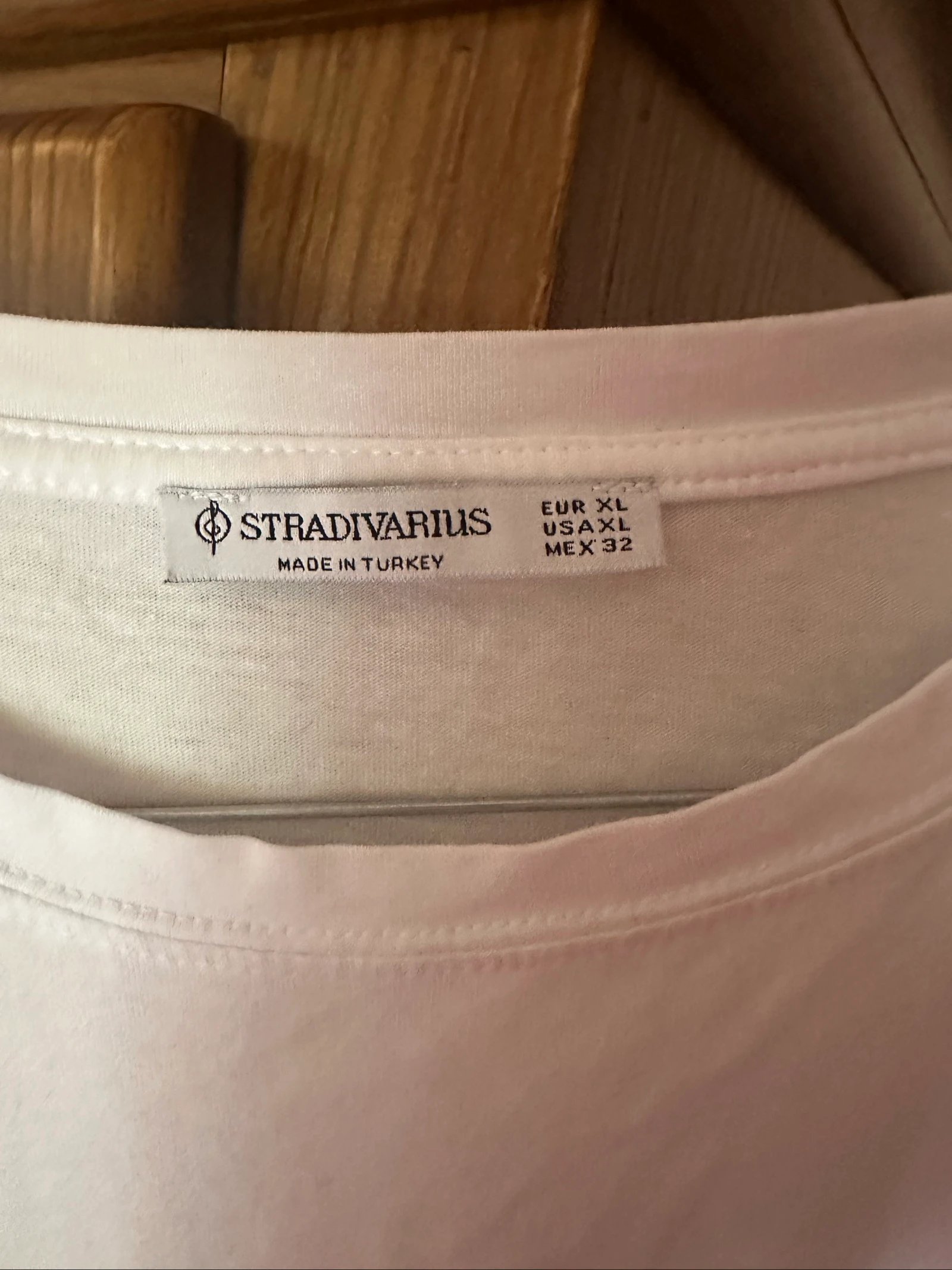 T-Shirt Stradivarius  – photo 2
